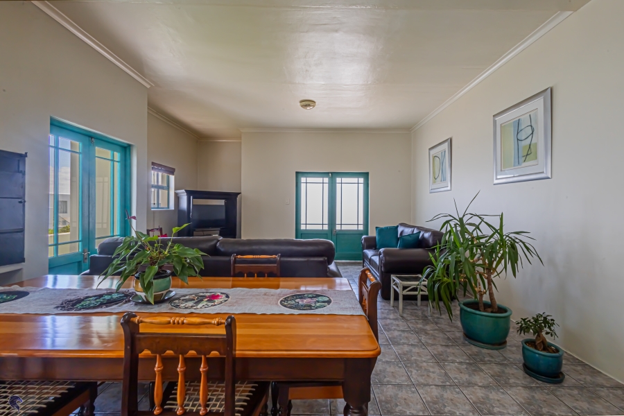 4 Bedroom Property for Sale in Paradise Beach Western Cape